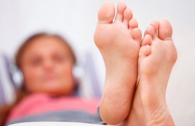 υγιή πόδια μετά τη θεραπεία μύκητα